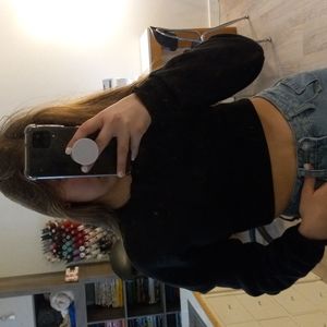 Black crop top with corset look from H&M it's in a size xs